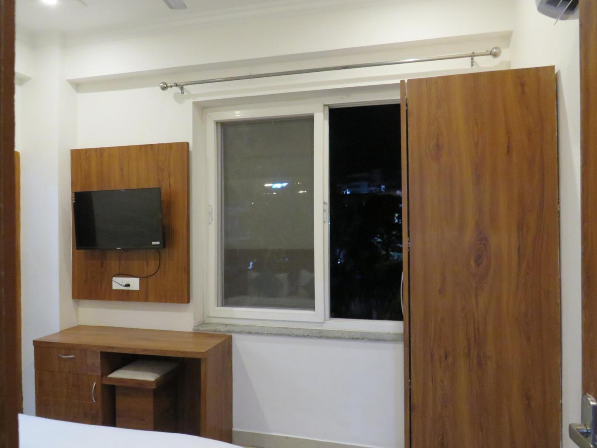 Hotel Namami Tapovan ริชิเคช ภายนอก รูปภาพ