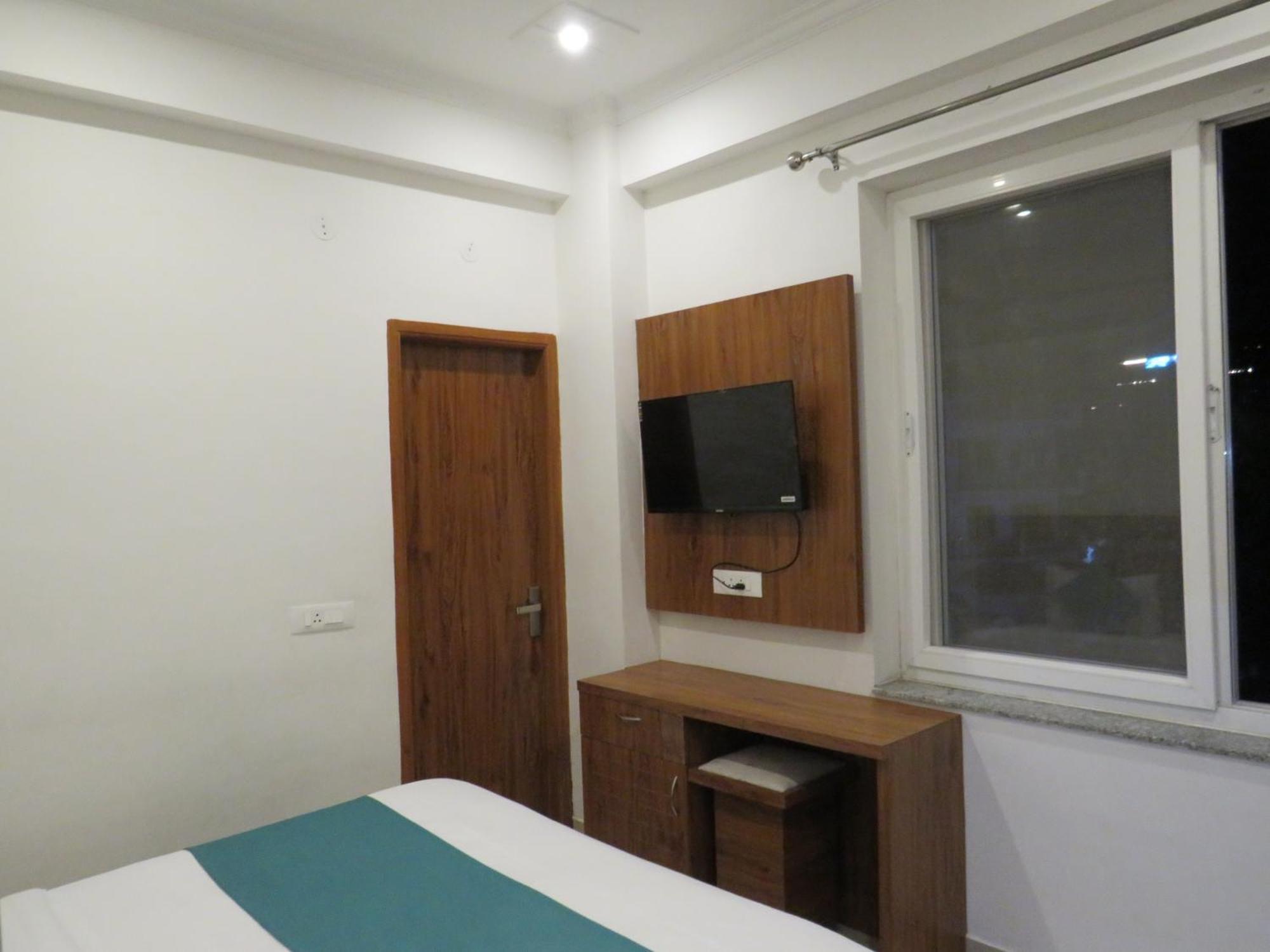 Hotel Namami Tapovan ริชิเคช ภายนอก รูปภาพ