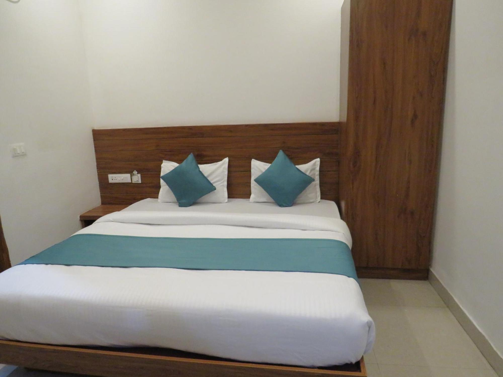 Hotel Namami Tapovan ริชิเคช ภายนอก รูปภาพ