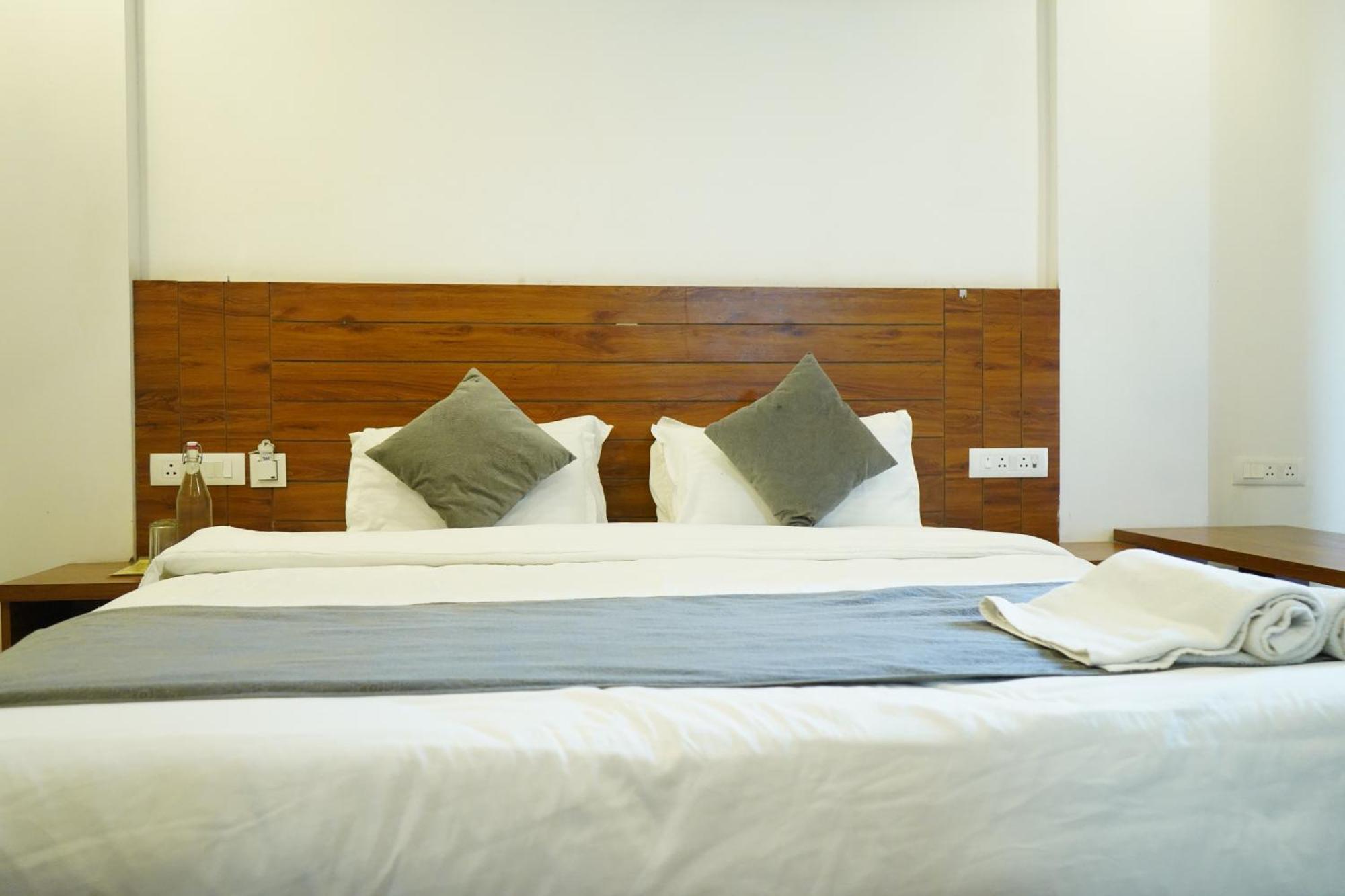 Hotel Namami Tapovan ริชิเคช ภายนอก รูปภาพ