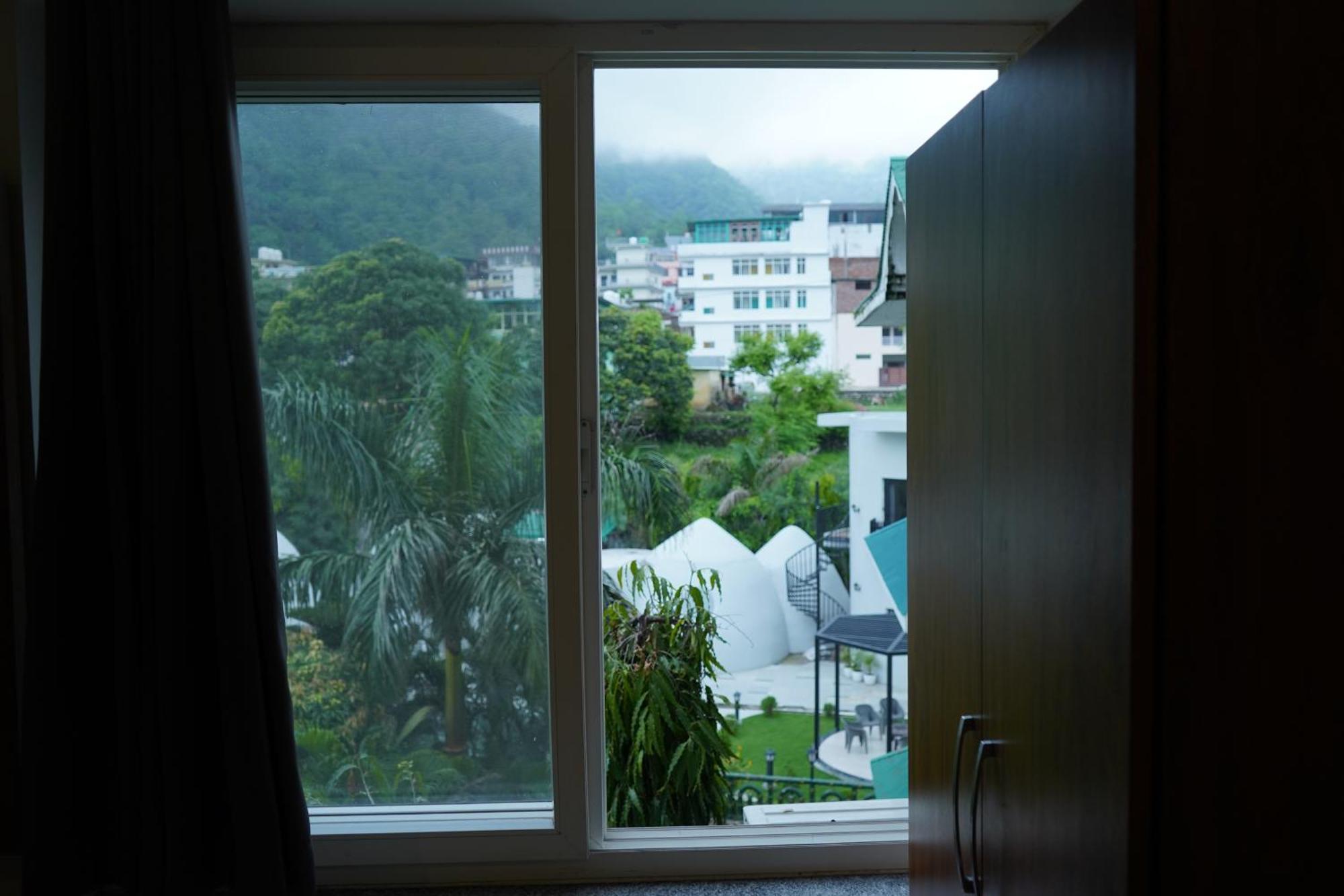 Hotel Namami Tapovan ริชิเคช ภายนอก รูปภาพ