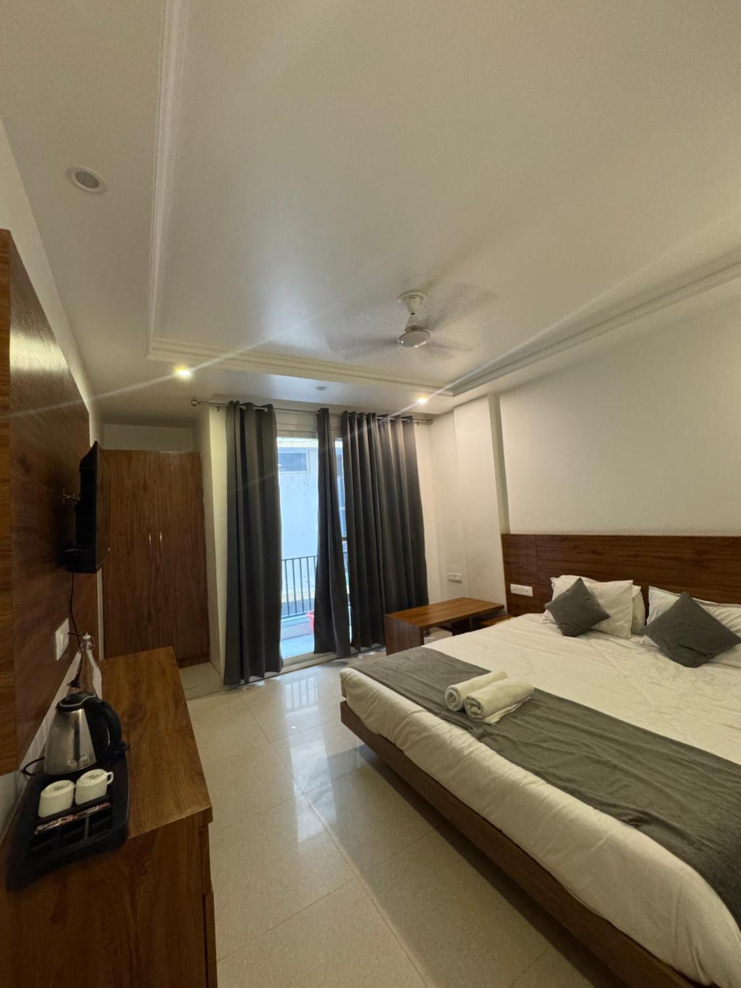 Hotel Namami Tapovan ริชิเคช ภายนอก รูปภาพ